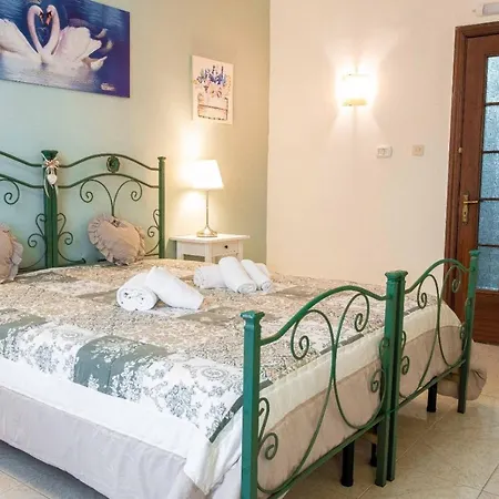 Apartment Little House Camilla *