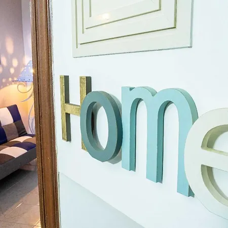 Little House Camilla Naples